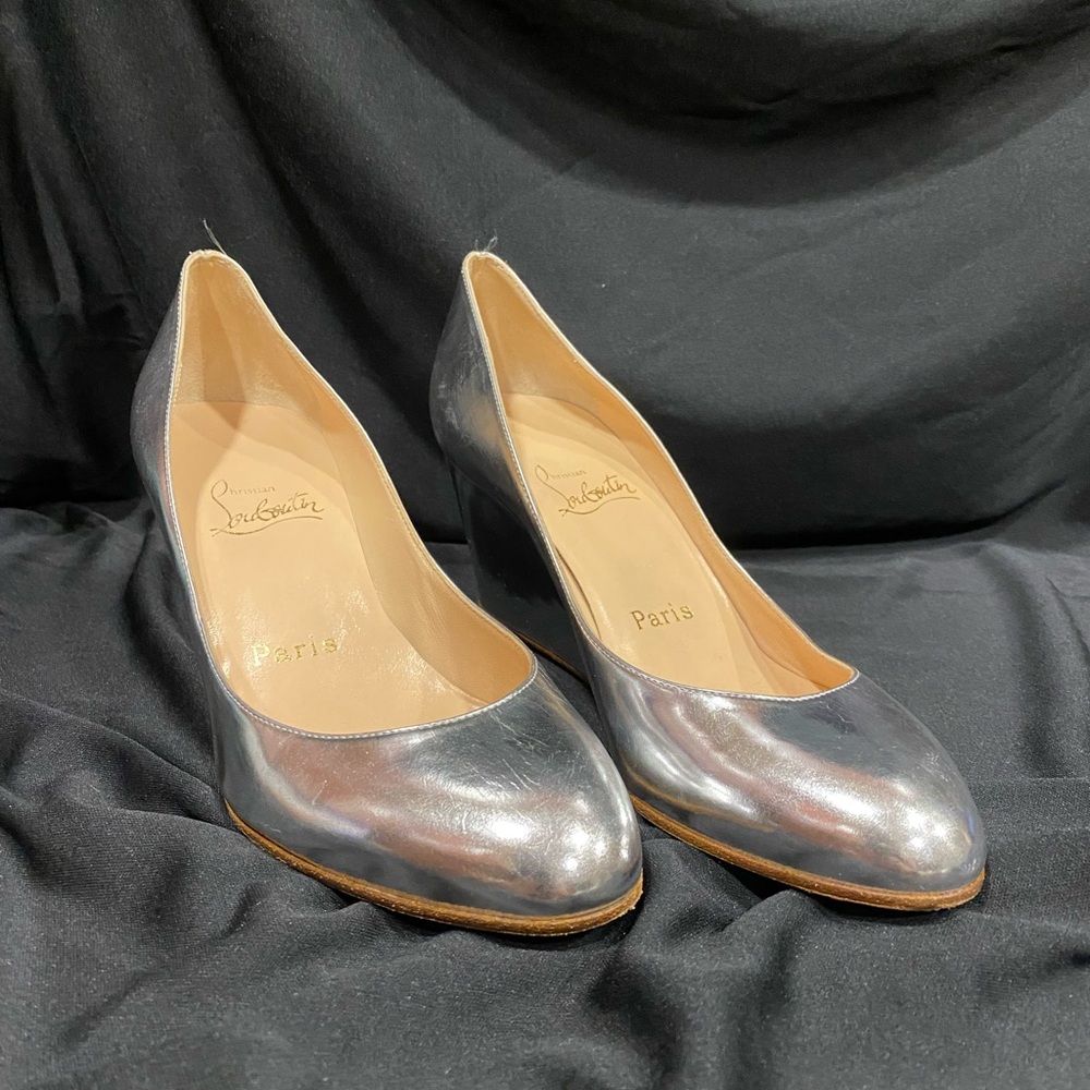 Silver leather Christian Louboutin